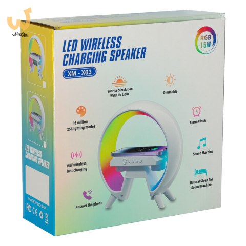 Lampka RGB z ładowarką indukcyjną z radiem biała Lampka RGB z ładowarką indukcyjną z radiem biała