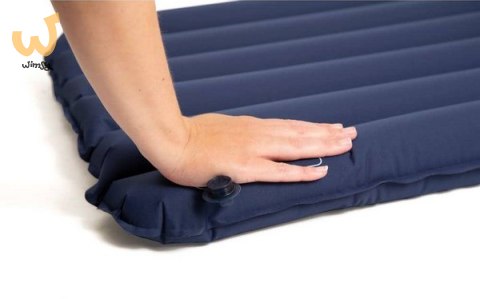 Mata dmuchana DeepSleep Versa 5R M Exped granatowa Mata dmuchana DeepSleep Versa 5R M Exped granatowa