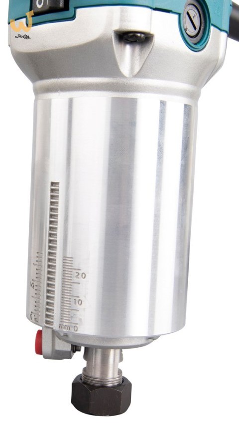 Frezarka-wycinarka elek 710W MAKITA RT0702C Frezarka-wycinarka elek 710W MAKITA RT0702C