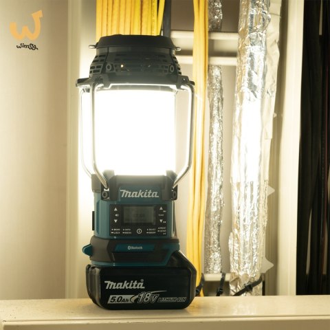 Lampa turystyczna z radiem DMR056 MAKITA Lampa turystyczna z radiem DMR056 MAKITA