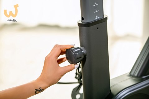 Rower stacjonarny, magnetyczny OVICX Q200X z ekranem dotykowym 15,6" TFT, WIFI bluetooth&app (WYPRZEDAŻ) Rower stacjonarny, magnetyczny OVICX Q200X z ekranem dotykowym 15,6" TFT, WIFI bluetooth&app (WYPRZEDAŻ)