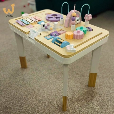 Stolik manipulacyjny LULILO montessori różowy Stolik manipulacyjny LULILO montessori różowy