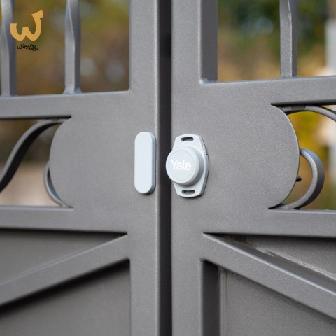 Yale Inteligentny sterownik do garażu 1x Smart Opener , 1x Door Position Sensor, 1x Magnes, 2x Dodatkowy kabel, 2x Taśma instala Yale Inteligentny sterownik do garażu 1x Smart Opener , 1x Door Position Sensor, 1x Magnes, 2x Dodatkowy kabel, 2x Taśma instala