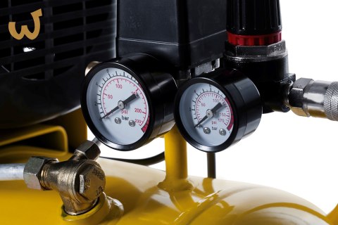 Sprężarka olejowa 1500W FCCC404STN005 STANLEY (WYPRZEDAŻ) Sprężarka olejowa 1500W FCCC404STN005 STANLEY (WYPRZEDAŻ)