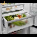 Chłodziarko-zamrażarka ELECTROLUX ENC8MD18S