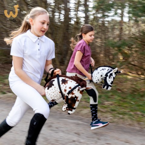 Skippi Hobby Horse w brązowe łaty - duży koń na kiju - kantar w zestawie Skippi Hobby Horse w brązowe łaty - duży koń na kiju - kantar w zestawie