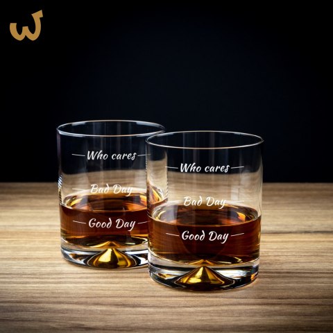 Etui na butelkę ze szklankami do whisky Who cares Etui na butelkę ze szklankami do whisky Who cares
