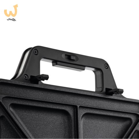 Opiekacz do kanapek WMF Lono 415150011 (800W; kolor srebrny) Opiekacz do kanapek WMF Lono 415150011 (800W; kolor srebrny)