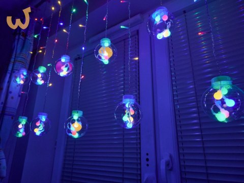Lampki LED kurtyna kule świąteczne choinkowe 3m 108LED multikolor Lampki LED kurtyna kule świąteczne choinkowe 3m 108LED multikolor