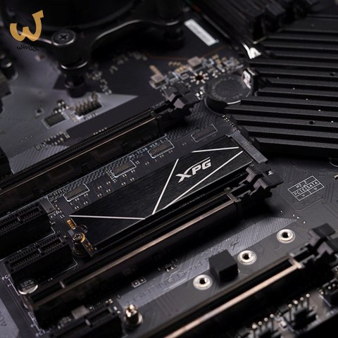 ADATA SSD XPG GAMMIX S70 Blade 8 TB M.2 PCIE ADATA SSD XPG GAMMIX S70 Blade 8 TB M.2 PCIE
