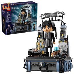 LEGO 76780 Wednesday - Figurka Wednesday Addams