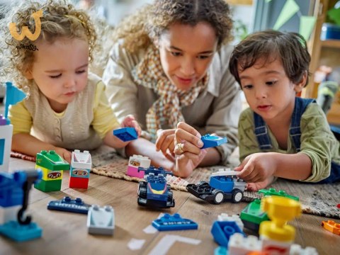 LEGO DUPLO TOWN 10445 Bolidy i kierowcy F1 LEGO DUPLO TOWN 10445 Bolidy i kierowcy F1