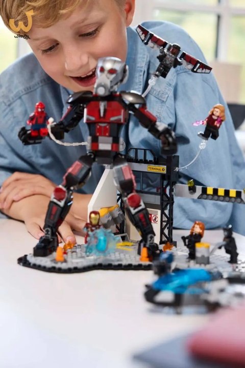 LEGO MARVEL SUPER HEROES 76314 Kapitan Ameryka: Wojna bohaterów — bitwa LEGO MARVEL SUPER HEROES 76314 Kapitan Ameryka: Wojna bohaterów — bitwa
