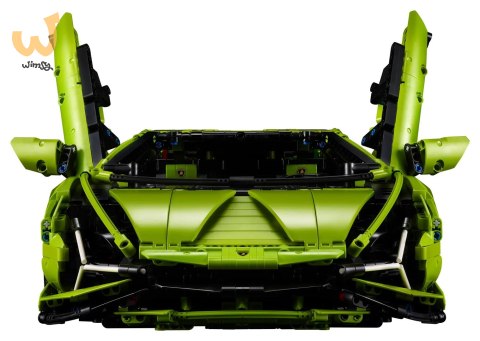 LEGO TECHNIC 42115 Lamborghini Sian FKP 37 LEGO TECHNIC 42115 Lamborghini Sian FKP 37